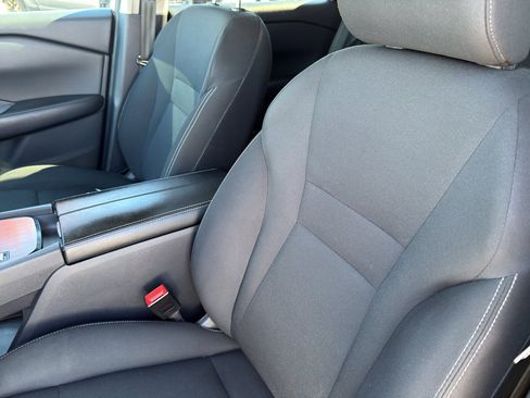 Used 2024 Nissan Rogue S image 13