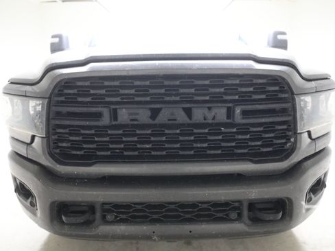 Used 2023 RAM 3500 Big Horn w/ Night Edition AWD/4WD image 7