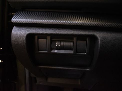 Certified 2024 Subaru Crosstrek 2.5i Limited AWD/4WD image 18