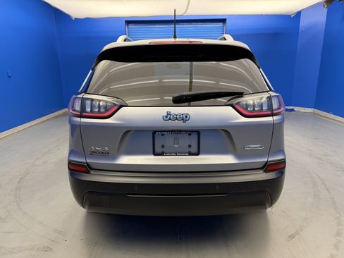 Used 2021 Jeep Cherokee Latitude Plus w/ Sun & Sound Group AWD/4WD image 6