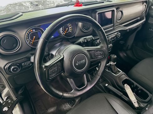 Used 2022 Jeep Wrangler Unlimited Sport AWD/4WD image 11