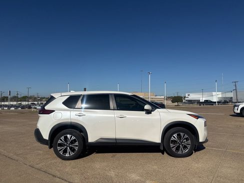 Certified 2023 Nissan Rogue SV image 23