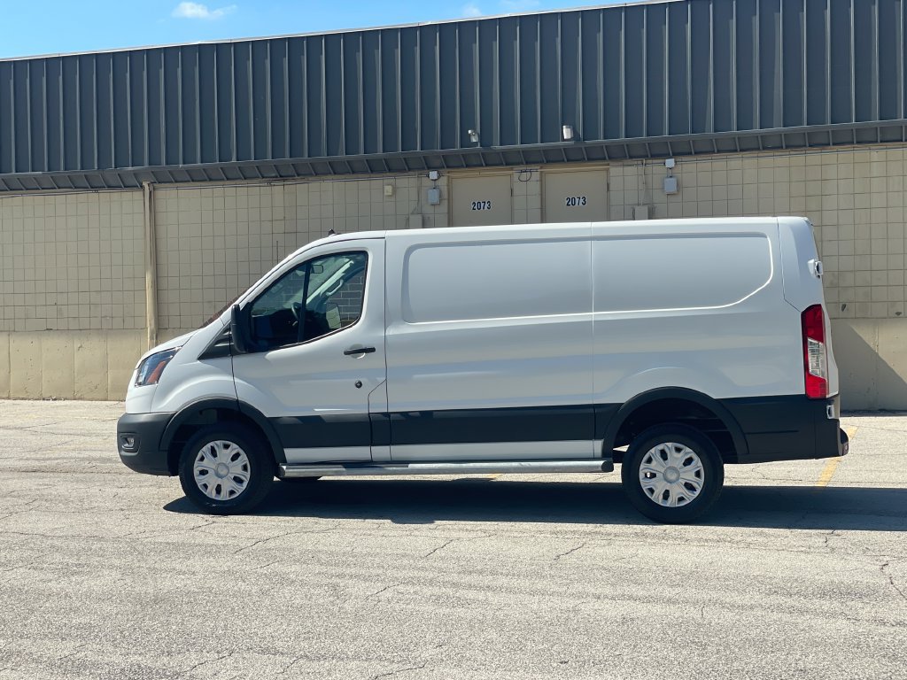 Used 2025 Ford Transit 250 Low Roof w/ Exterior Upgrade Package RWD image 2