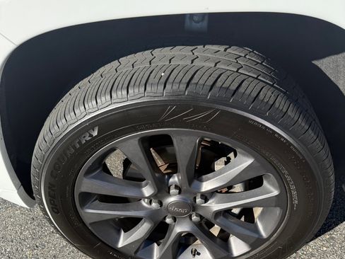 Used 2018 Jeep Grand Cherokee High Altitude image 6