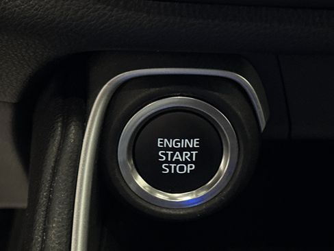 Used 2025 Toyota Grand Highlander AWD image 32