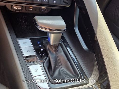 Used 2022 Hyundai Elantra SEL w/ Convenience Package image 21