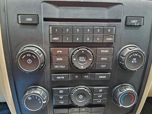 Used 2010 Ford Escape XLS FWD image 36