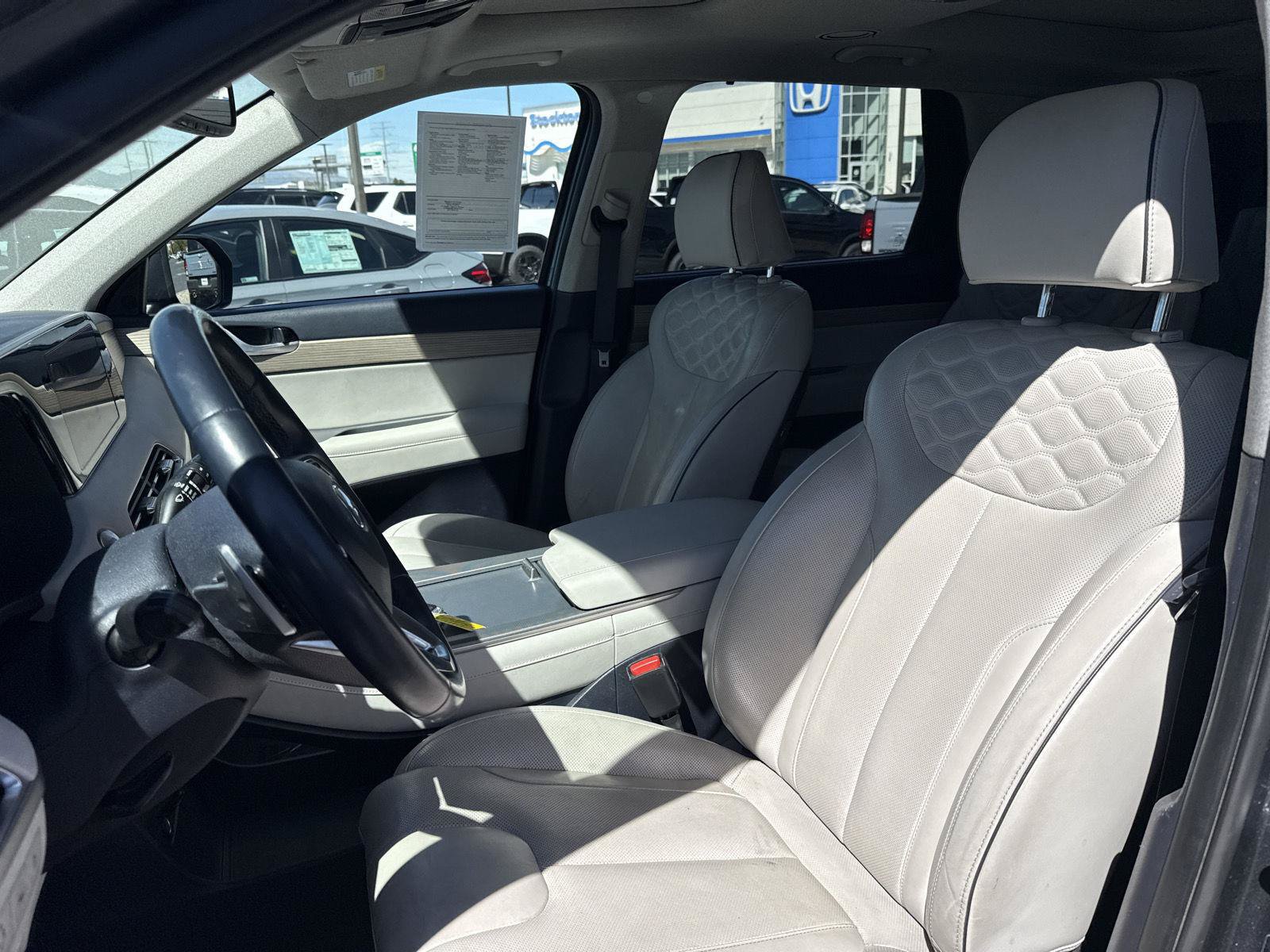 Used 2022 Hyundai Palisade Limited AWD/4WD image 14