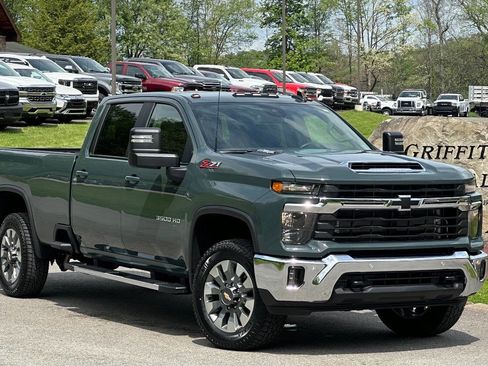 Used 2025 Chevrolet Silverado 3500 LT w/ All Star Edition AWD/4WD image 1