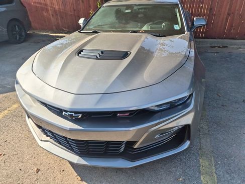 Used 2021 Chevrolet Camaro SS RWD image 19