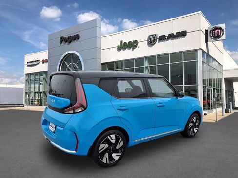 Used 2024 Kia Soul GT-Line FWD image 2