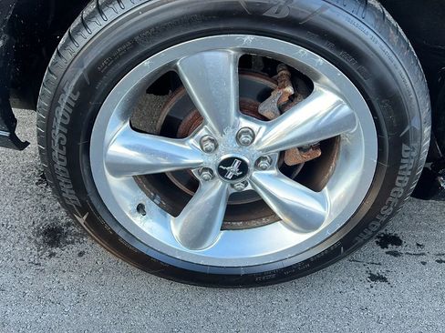 Used 2006 Ford Mustang GT image 28