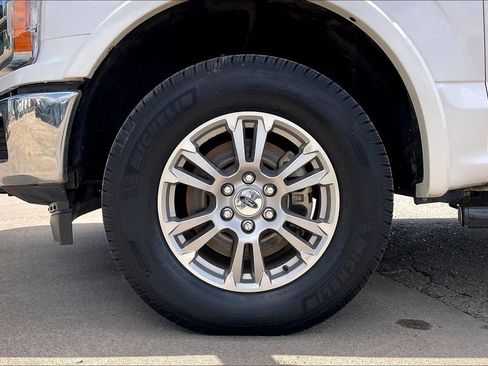 Used 2019 Ford F150 Lariat w/ Equipment Group 501A Mid AWD/4WD image 35