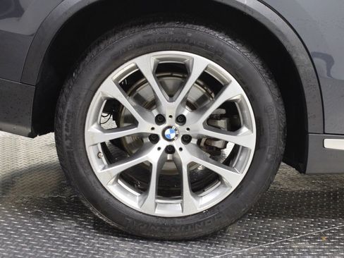 Used 2021 BMW X5 xDrive40i w/ Premium Package image 9