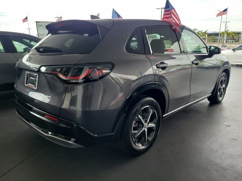 Used 2025 Honda HR-V EX-L image 11