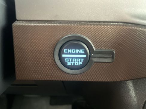 Used 2022 Ford Bronco Outer Banks AWD/4WD image 14