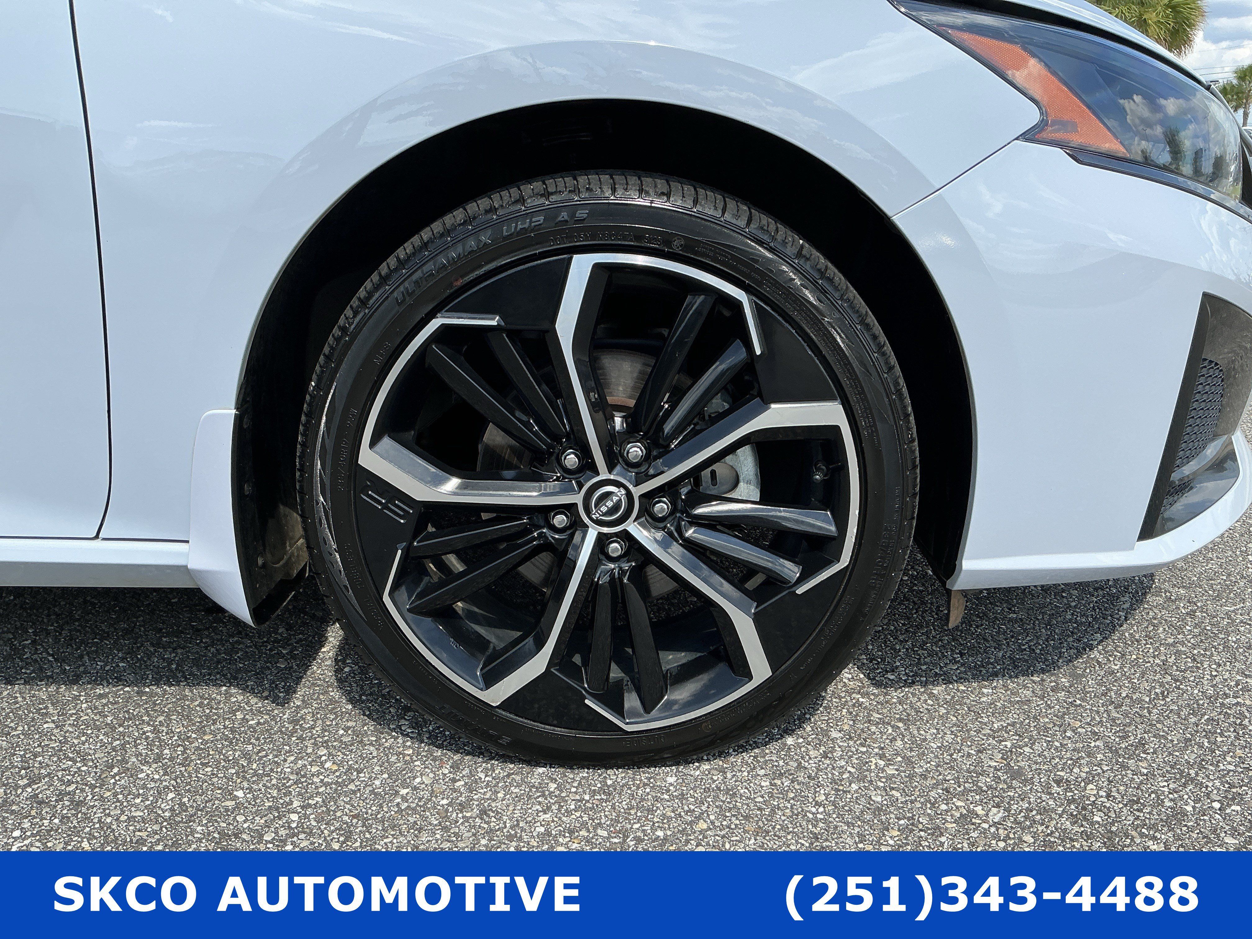 Used 2023 Nissan Altima 2.5 SR AWD/4WD image 9