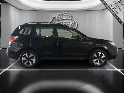 Used 2017 Subaru Forester 2.5i w/ Alloy Wheel Package AWD/4WD image 4