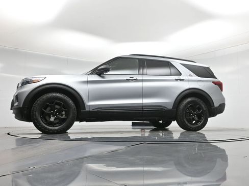 Certified 2022 Ford Explorer Timberline image 8