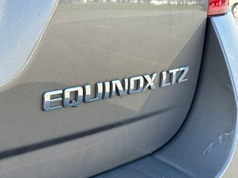 Used 2011 Chevrolet Equinox LTZ AWD/4WD image 17