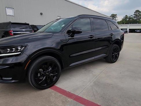 Used 2023 Kia Sorento SX AWD/4WD image 4