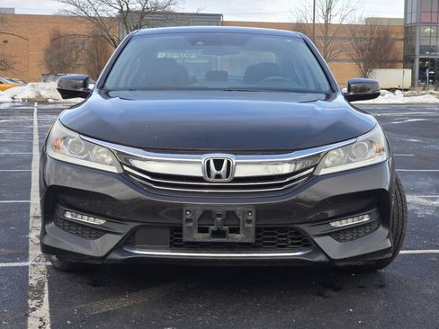 Certified 2017 Honda Accord EX-L image 13