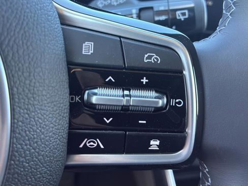 New 2026 Kia Carnival EX FWD image 37
