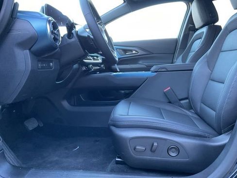 New 2026 Chevrolet Equinox EV LT image 10