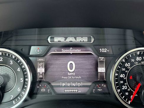 Used 2024 RAM 1500 Laramie AWD/4WD image 22
