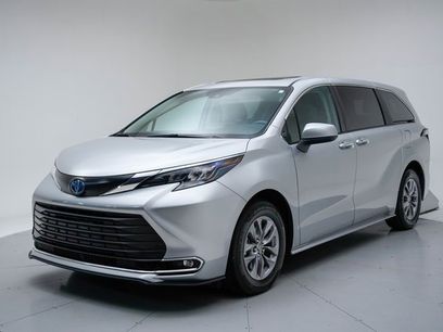 Certified 2024 Toyota Sienna XLE