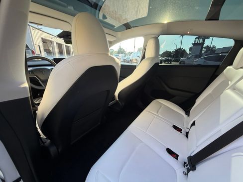 Used 2024 Tesla Model Y Performance AWD/4WD image 26