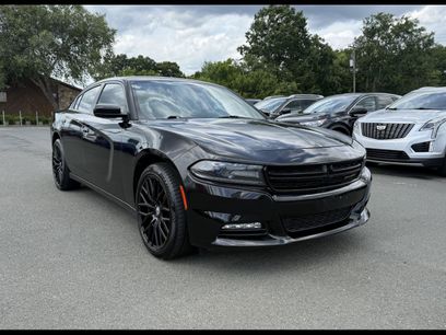 Used 2017 Dodge Charger SXT