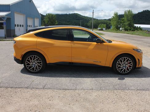 Used 2021 Ford Mustang Mach-E GT w/ GT Performance Edition AWD/4WD image 4