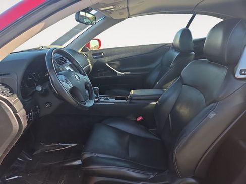 Used 2014 Lexus IS 250C image 9