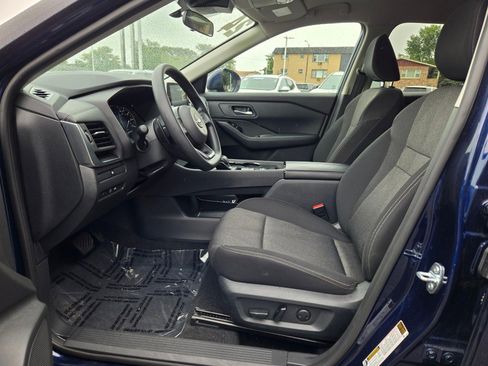 Used 2024 Nissan Rogue SV image 22