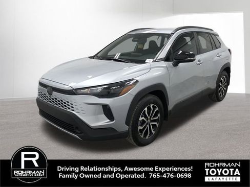 Used 2026 Toyota Corolla Cross SE image 2