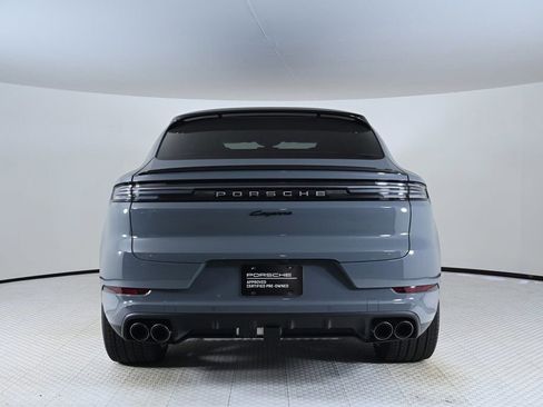 Certified 2025 Porsche Cayenne E-Hybrid Coupe image 6