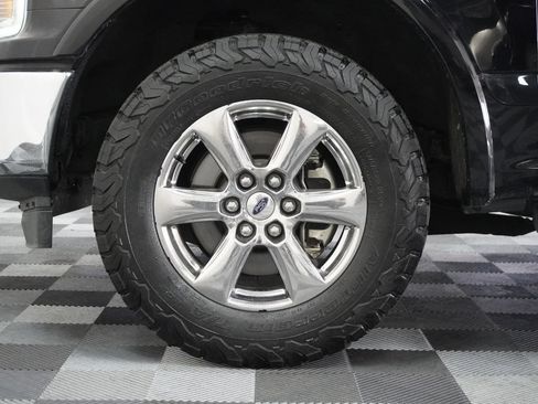 Used 2018 Ford F150 Lariat w/ Equipment Group 502A Luxury AWD/4WD image 26