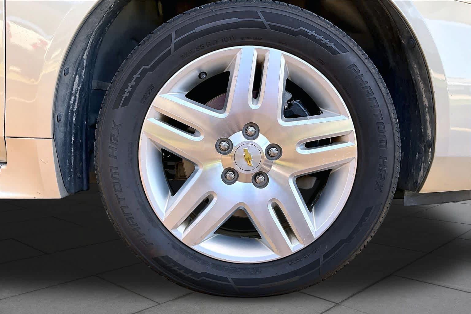 Used 2012 Chevrolet Impala LT FWD image 10