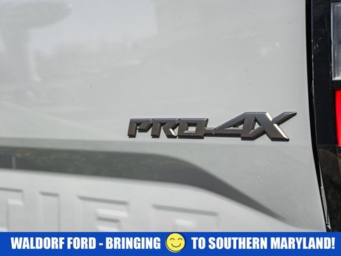 Used 2023 Nissan Frontier PRO-4X w/ Pro Convenience Package image 7