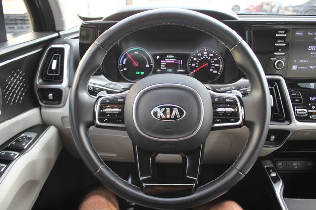 Used 2021 Kia Sorento S FWD image 13