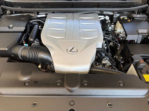 Used 2023 Lexus GX 460 w/ Black Line Special Edition AWD/4WD image 39
