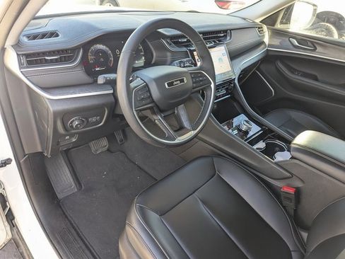 Used 2023 Jeep Grand Cherokee L Limited w/ Trailer Tow Group (B) image 24