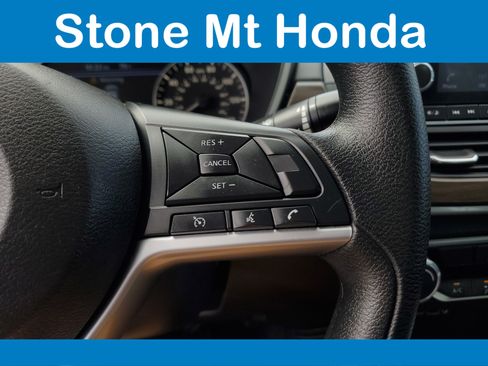 Used 2023 Nissan Altima 2.5 SV FWD image 24