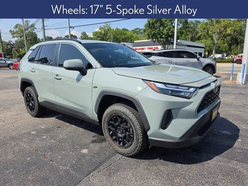Used 2023 Toyota RAV4 XLE FWD image 6