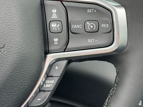 New 2026 RAM 1500 Laramie AWD/4WD image 18