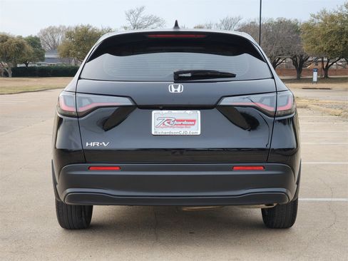 Used 2024 Honda HR-V LX image 5