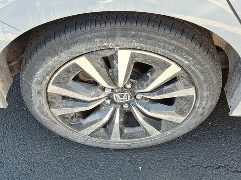 Used 2023 Honda Civic EX image 6