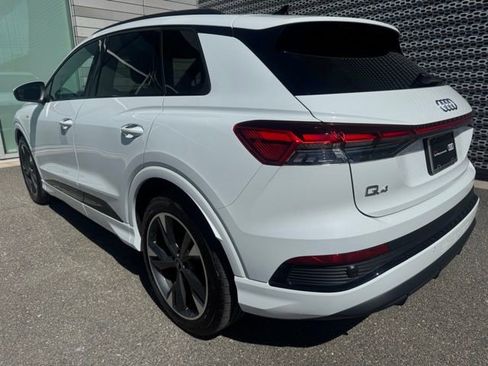 Certified 2025 Audi Q4 e-tron Premium Plus w/ Premium Plus AWD/4WD image 3