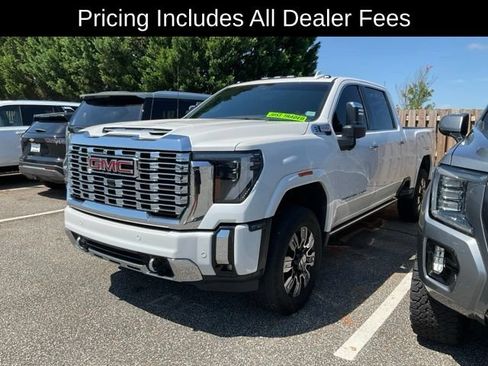 Used 2024 GMC Sierra 2500 Denali w/ Denali Reserve Package AWD/4WD image 3